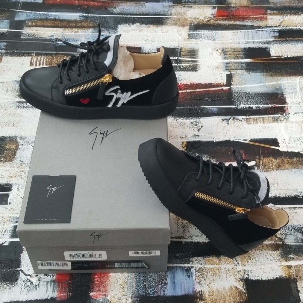 š„GIUSEPPE SIGNATURE LEATHER UNISEX SNEAKERS - Picture 1 of 8